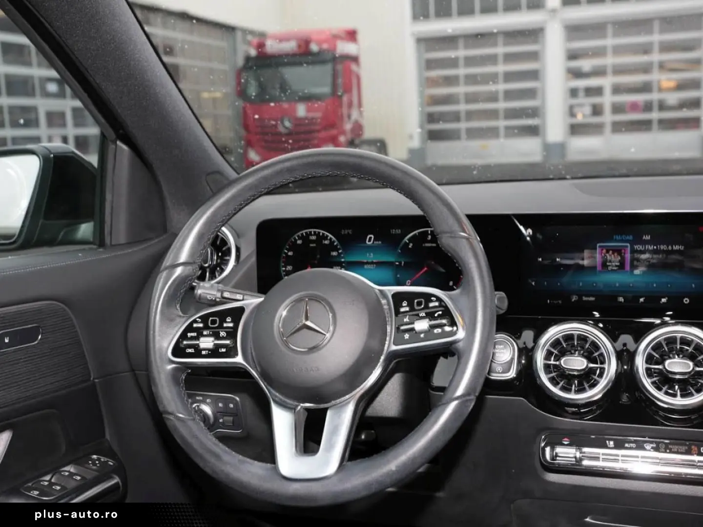 MERCEDES-BENZ GLA 200 d 4M
