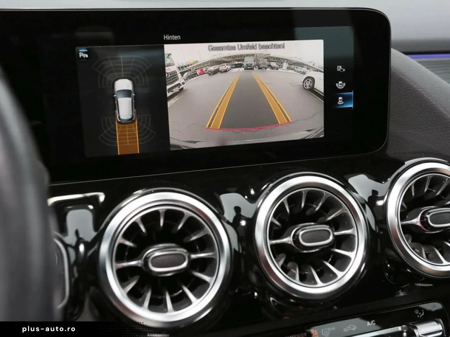 MERCEDES-BENZ GLA 200 d 4M