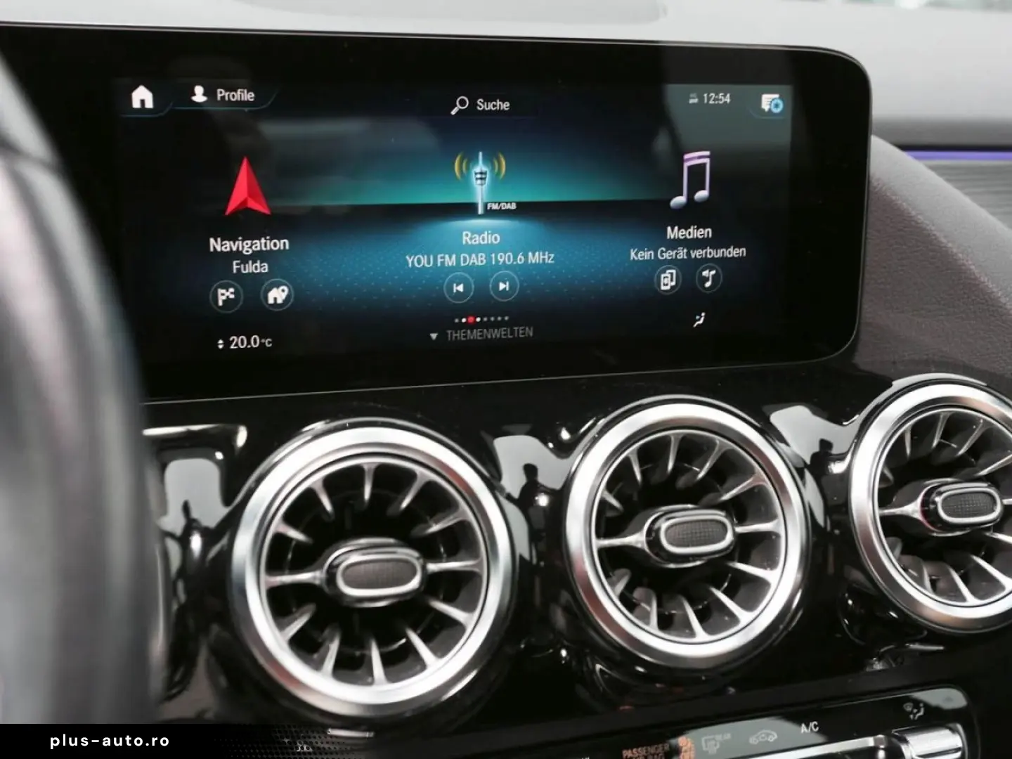 MERCEDES-BENZ GLA 200 d 4M