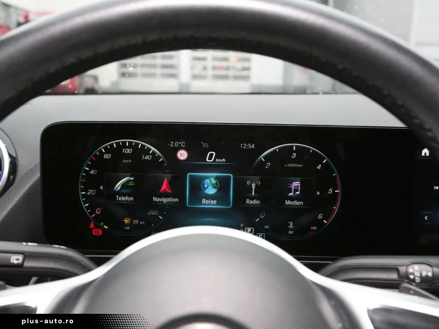 MERCEDES-BENZ GLA 200 d 4M