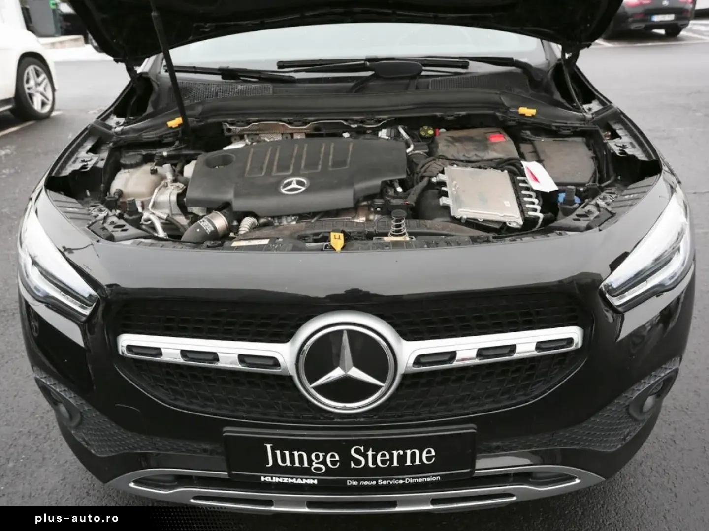 MERCEDES-BENZ GLA 200 d 4M