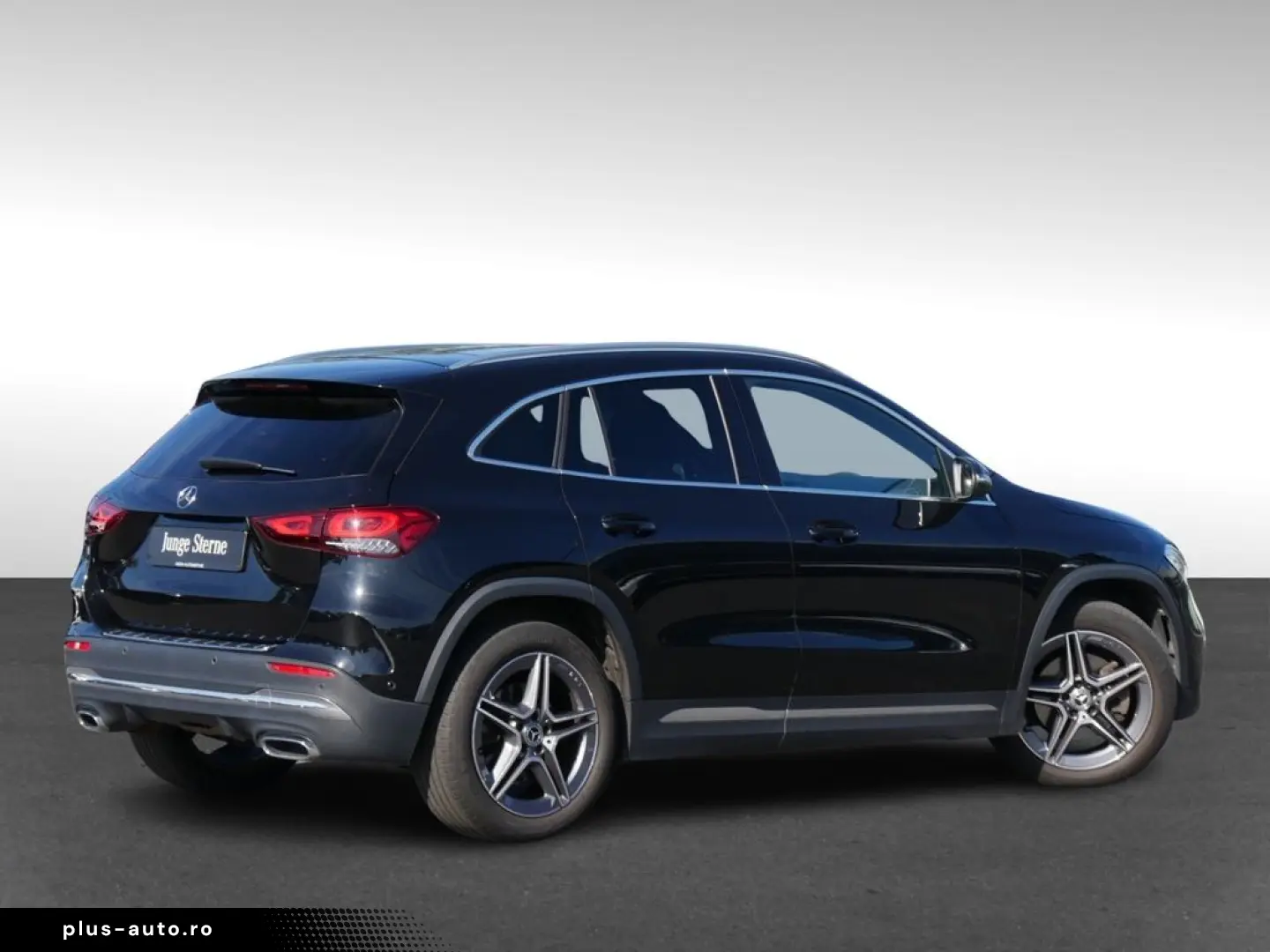 MERCEDES-BENZ GLA 250 4M AMG