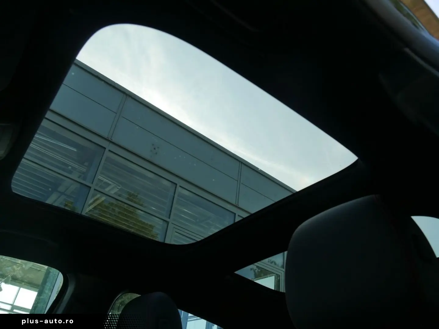 MERCEDES-BENZ GLA 250 4M AMG