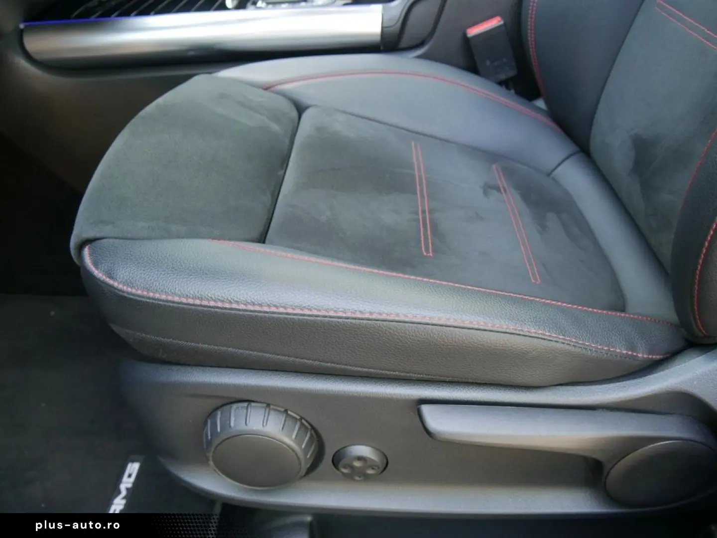 MERCEDES-BENZ GLA 250 4M AMG