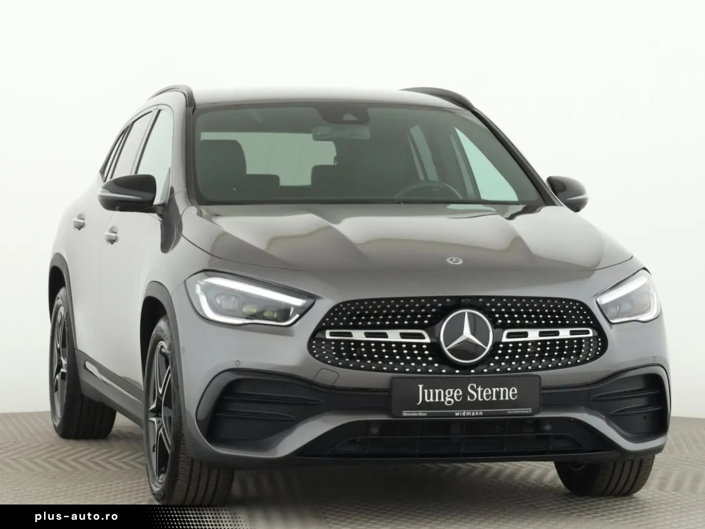 MERCEDES-BENZ GLA 200 4M AMG