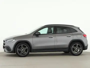 MERCEDES-BENZ GLA 200 4M AMG