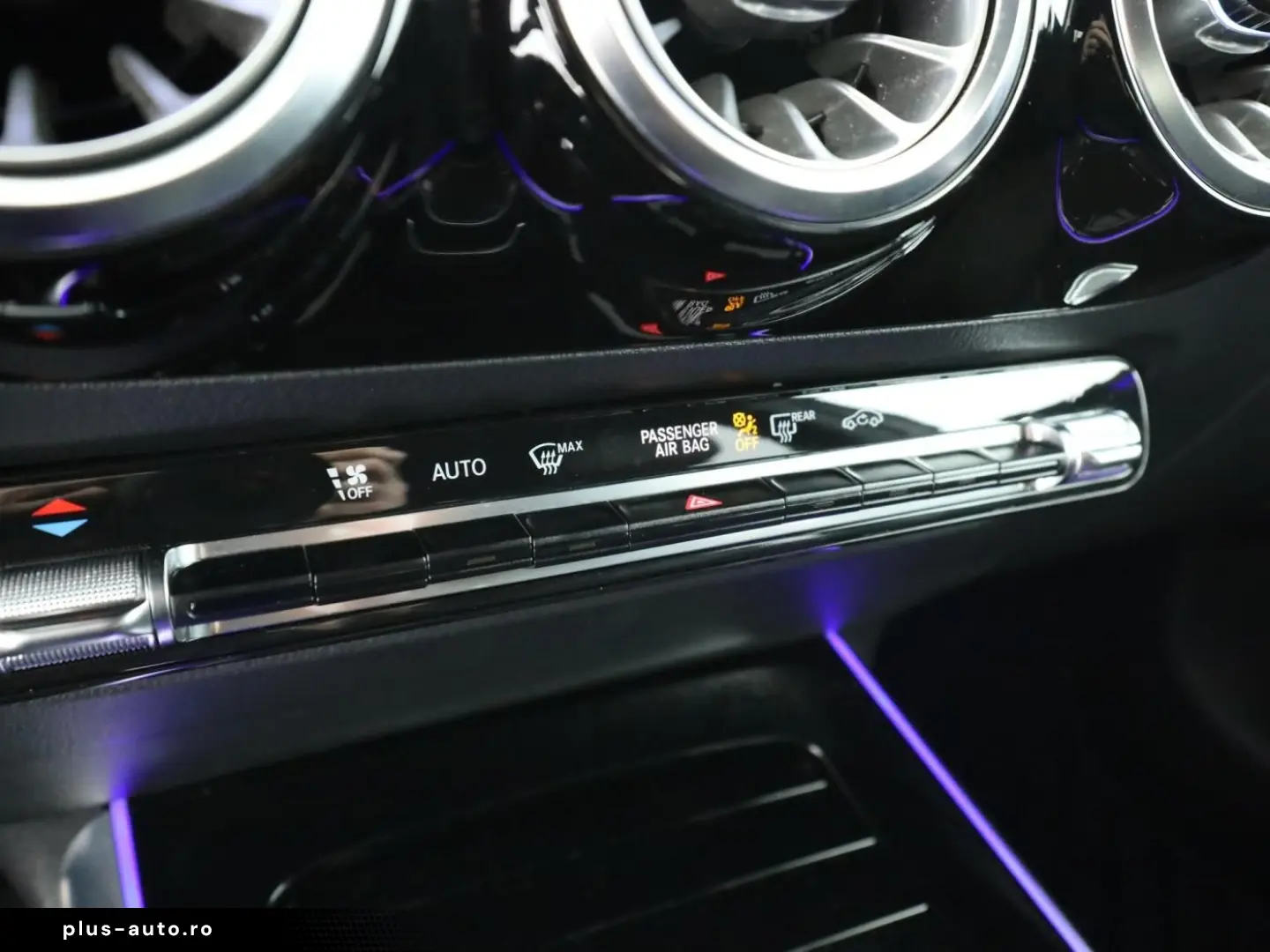 MERCEDES-BENZ GLA 200 4M AMG