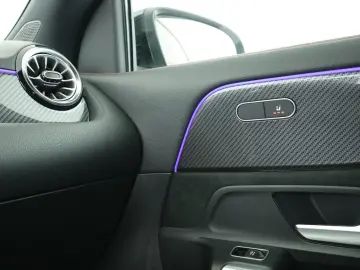 MERCEDES-BENZ GLA 200 4M AMG