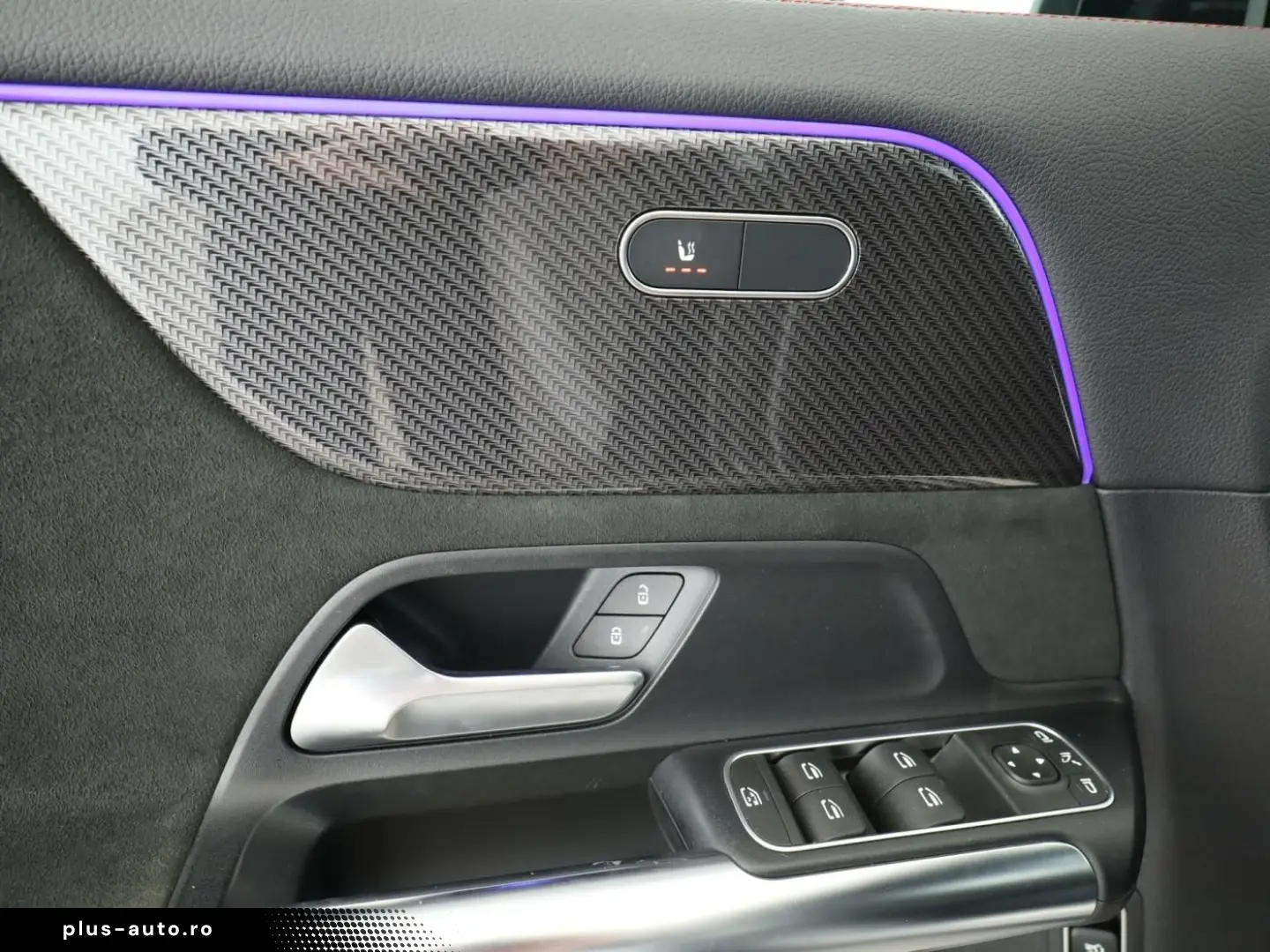 MERCEDES-BENZ GLA 200 4M AMG