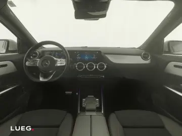 MERCEDES-BENZ GLA 250 4M AMG