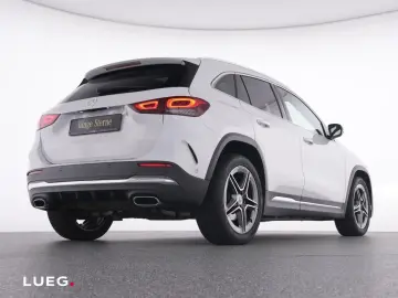 MERCEDES-BENZ GLA 250 4M AMG
