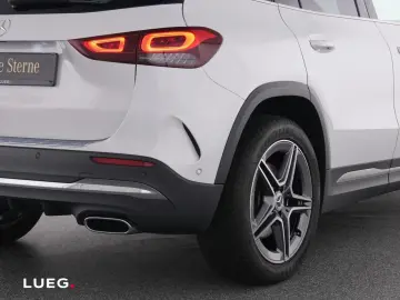 MERCEDES-BENZ GLA 250 4M AMG