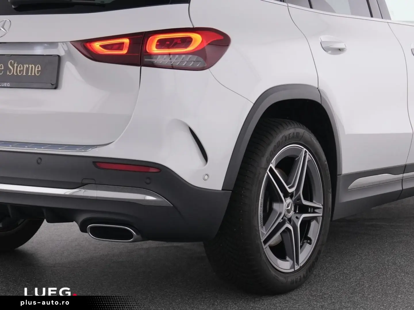 MERCEDES-BENZ GLA 250 4M AMG