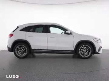 MERCEDES-BENZ GLA 250 4M AMG