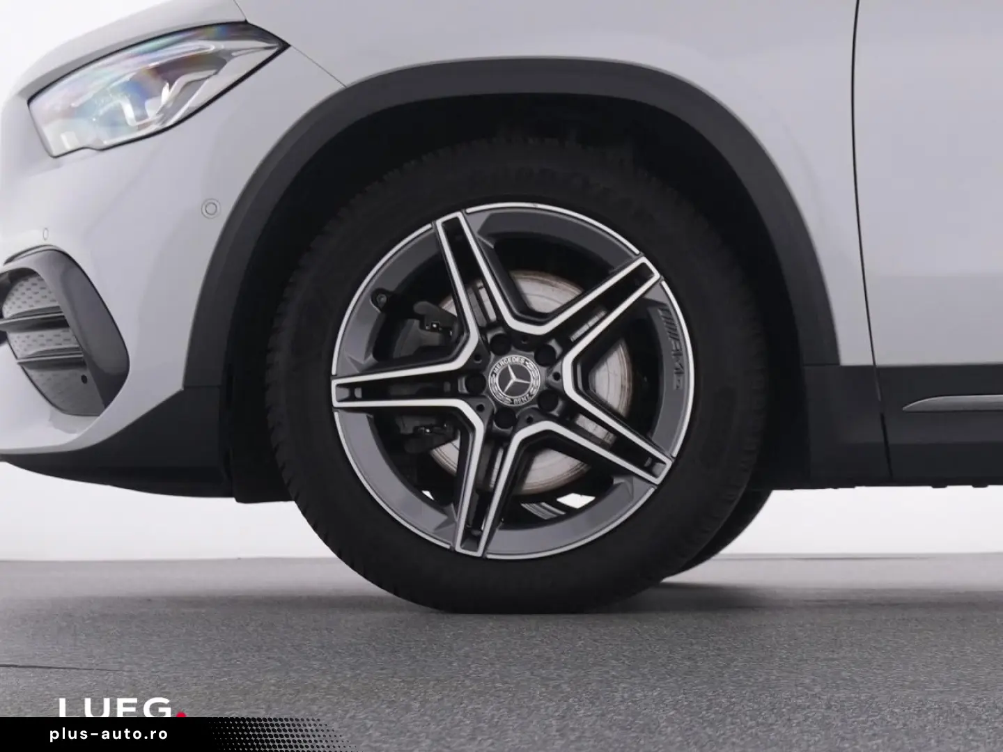 MERCEDES-BENZ GLA 250 4M AMG