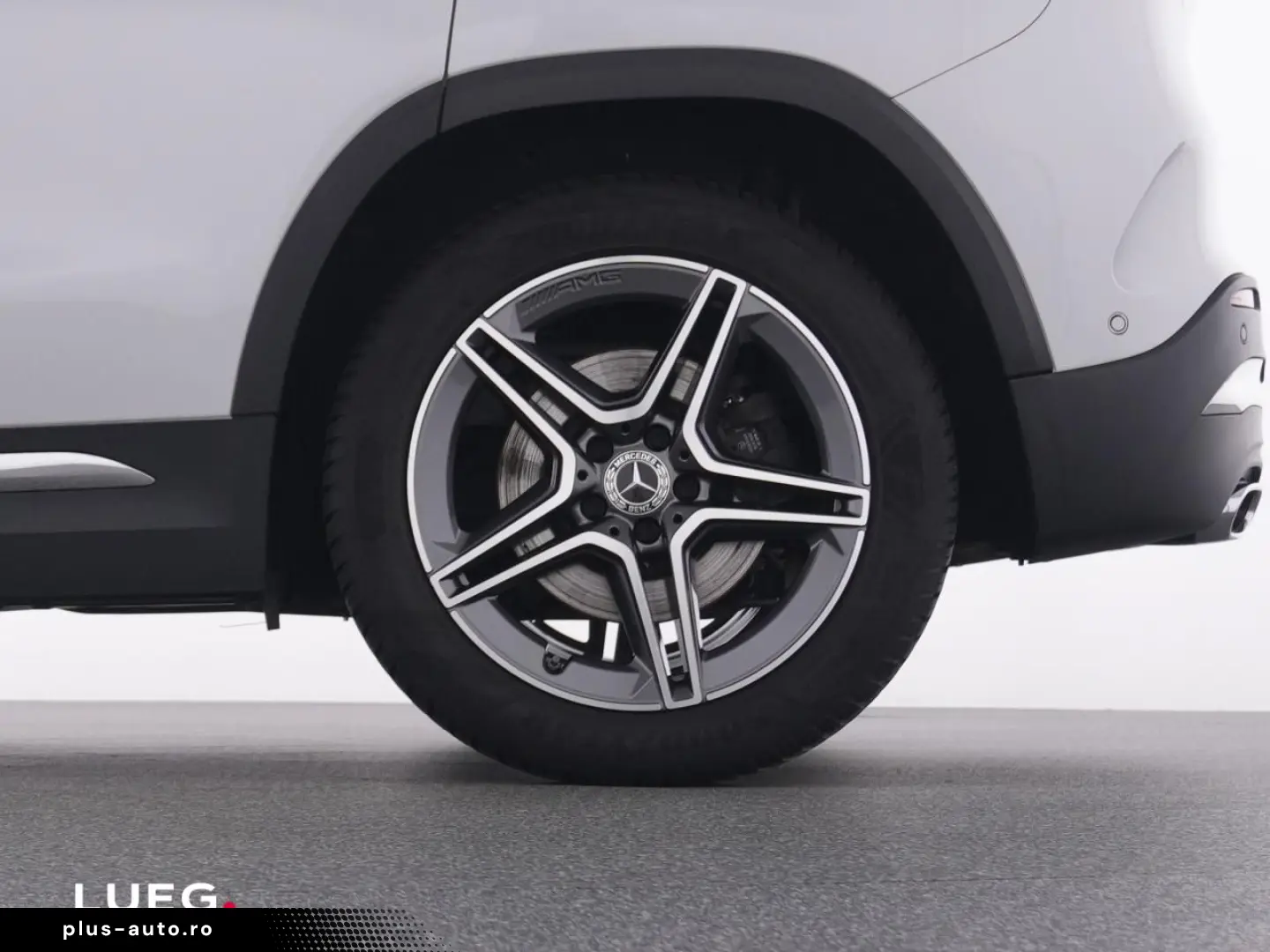 MERCEDES-BENZ GLA 250 4M AMG