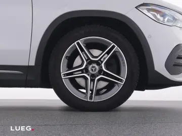 MERCEDES-BENZ GLA 250 4M AMG