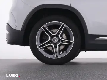 MERCEDES-BENZ GLA 250 4M AMG