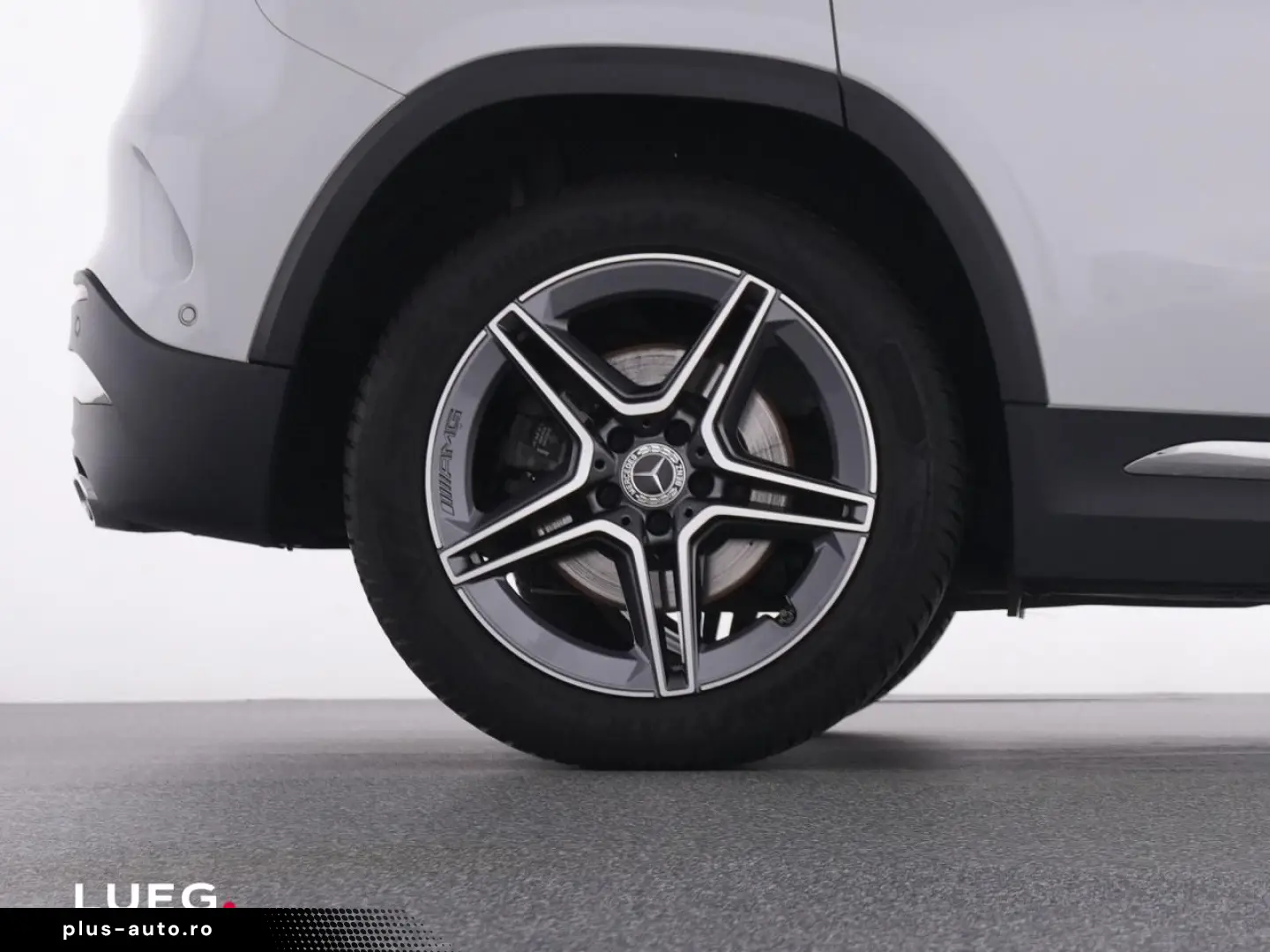 MERCEDES-BENZ GLA 250 4M AMG