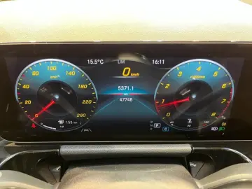 MERCEDES-BENZ GLA 250 4matic AMG