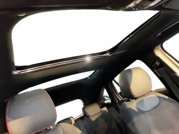 MERCEDES-BENZ GLA 250 4matic AMG