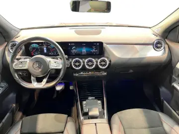 MERCEDES-BENZ GLA 250 4matic AMG