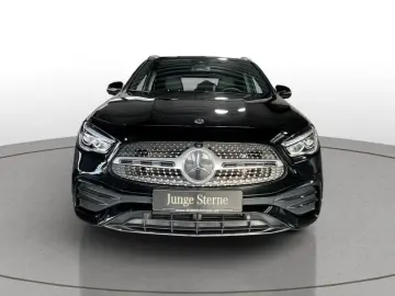 MERCEDES-BENZ GLA 250 4M AMG-Line