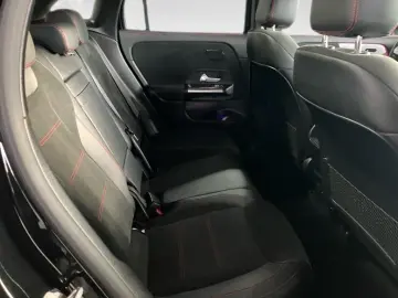 MERCEDES-BENZ GLA 250 4M AMG-Line