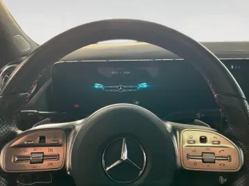 MERCEDES-BENZ GLA 250 4M AMG-Line