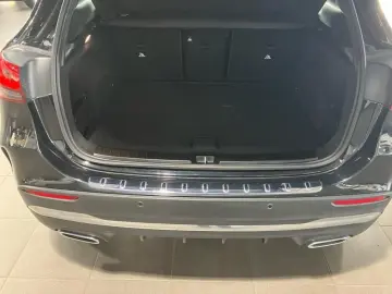 MERCEDES-BENZ GLA 250 4M AMG-Line