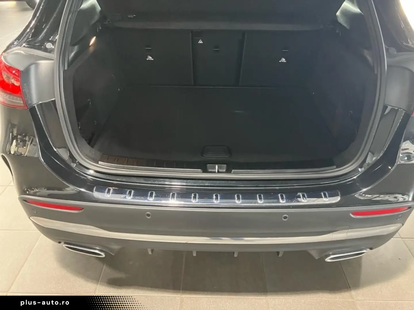 MERCEDES-BENZ GLA 250 4M AMG-Line