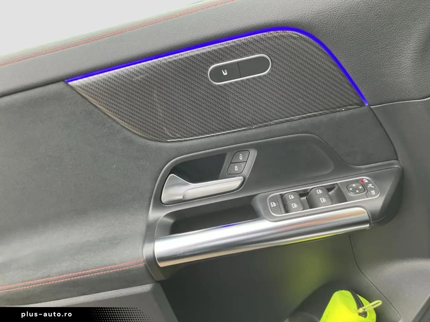 MERCEDES-BENZ GLA 200 4M AMG