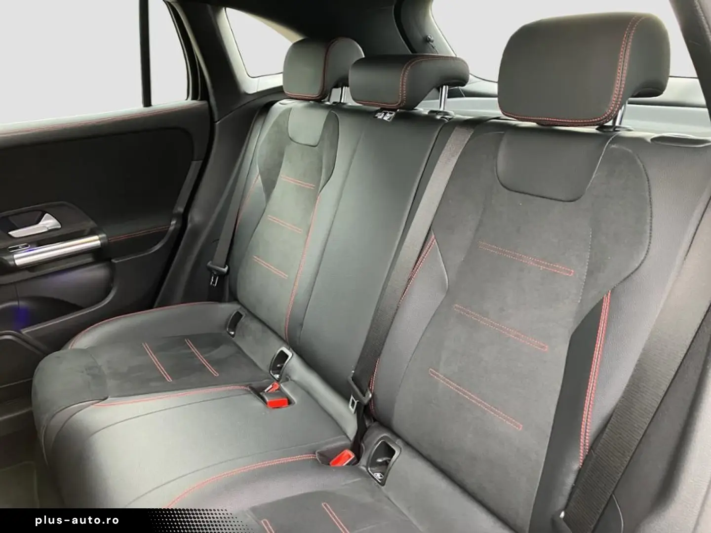 MERCEDES-BENZ GLA 200 4M AMG