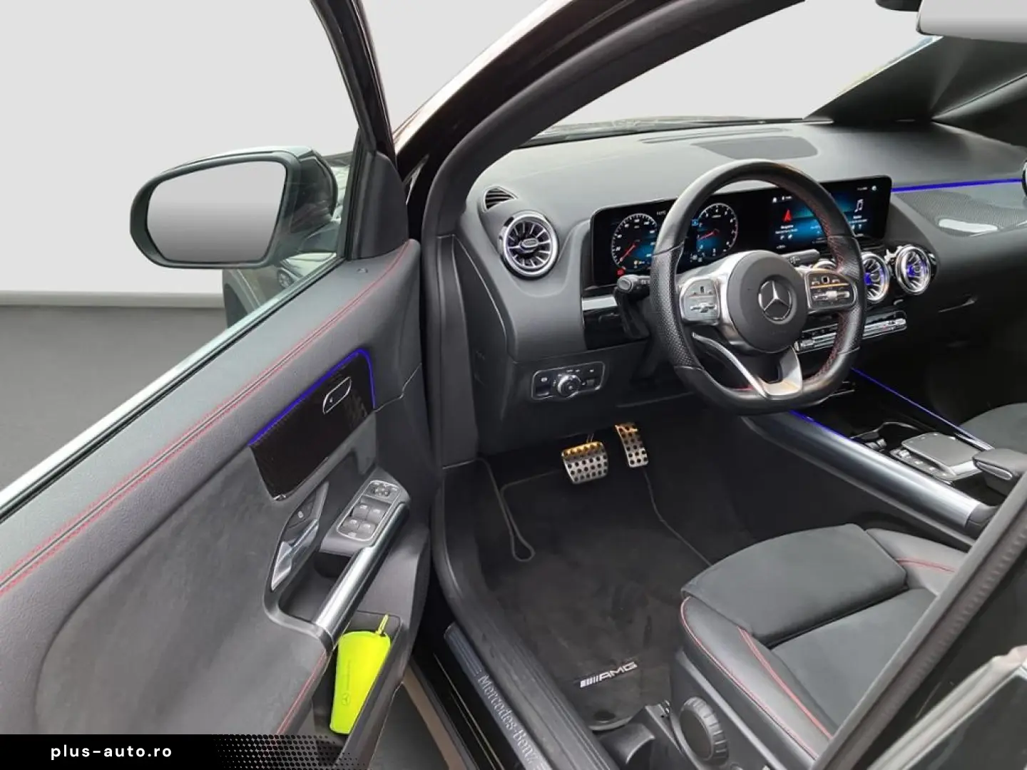 MERCEDES-BENZ GLA 200 4M AMG