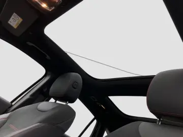 MERCEDES-BENZ GLA 200 4M AMG