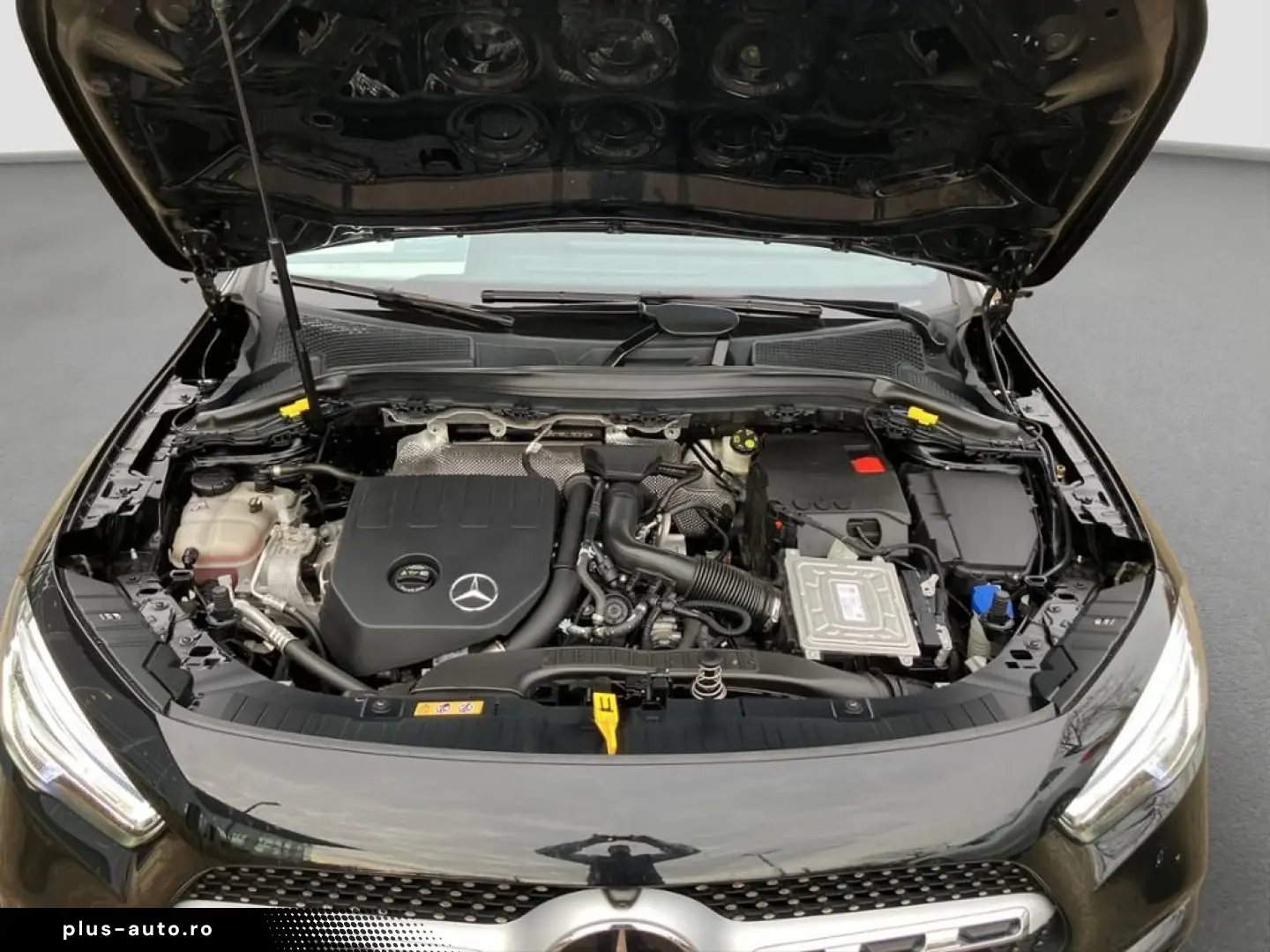 MERCEDES-BENZ GLA 200 4M AMG