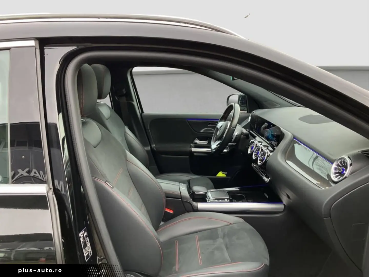 MERCEDES-BENZ GLA 200 4M AMG