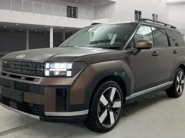 HYUNDAI Santa Fe 1.6T-GDI Signature Plug-In H. 4WD  7-SI