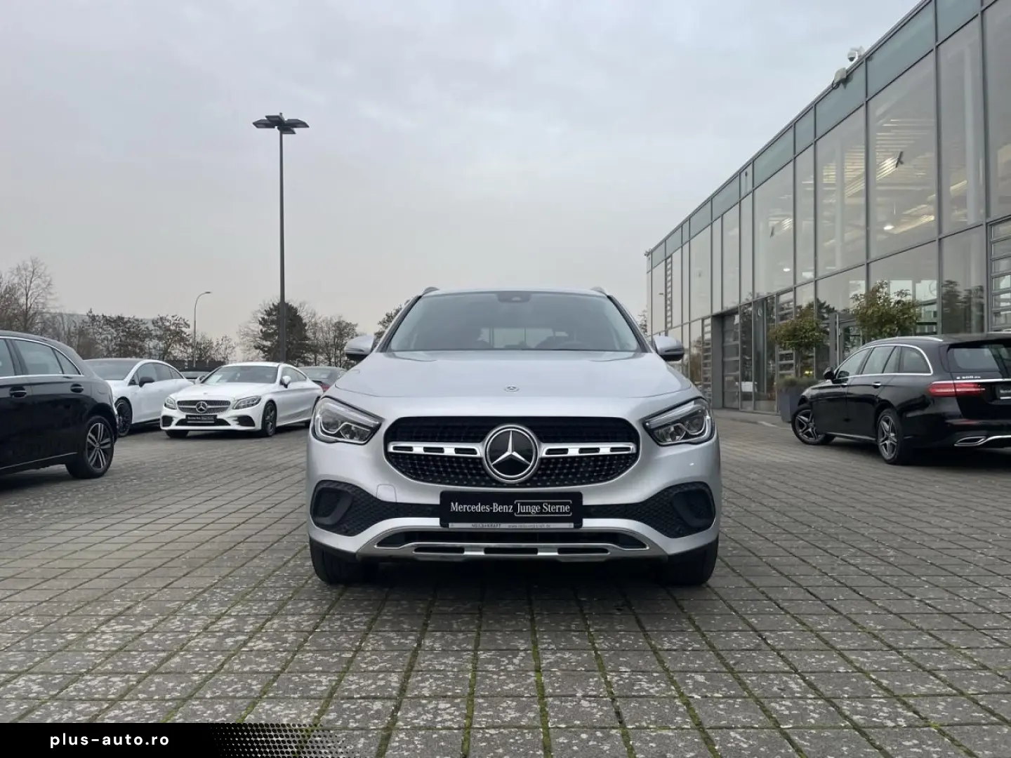MERCEDES-BENZ GLA 220 d 4MATIC