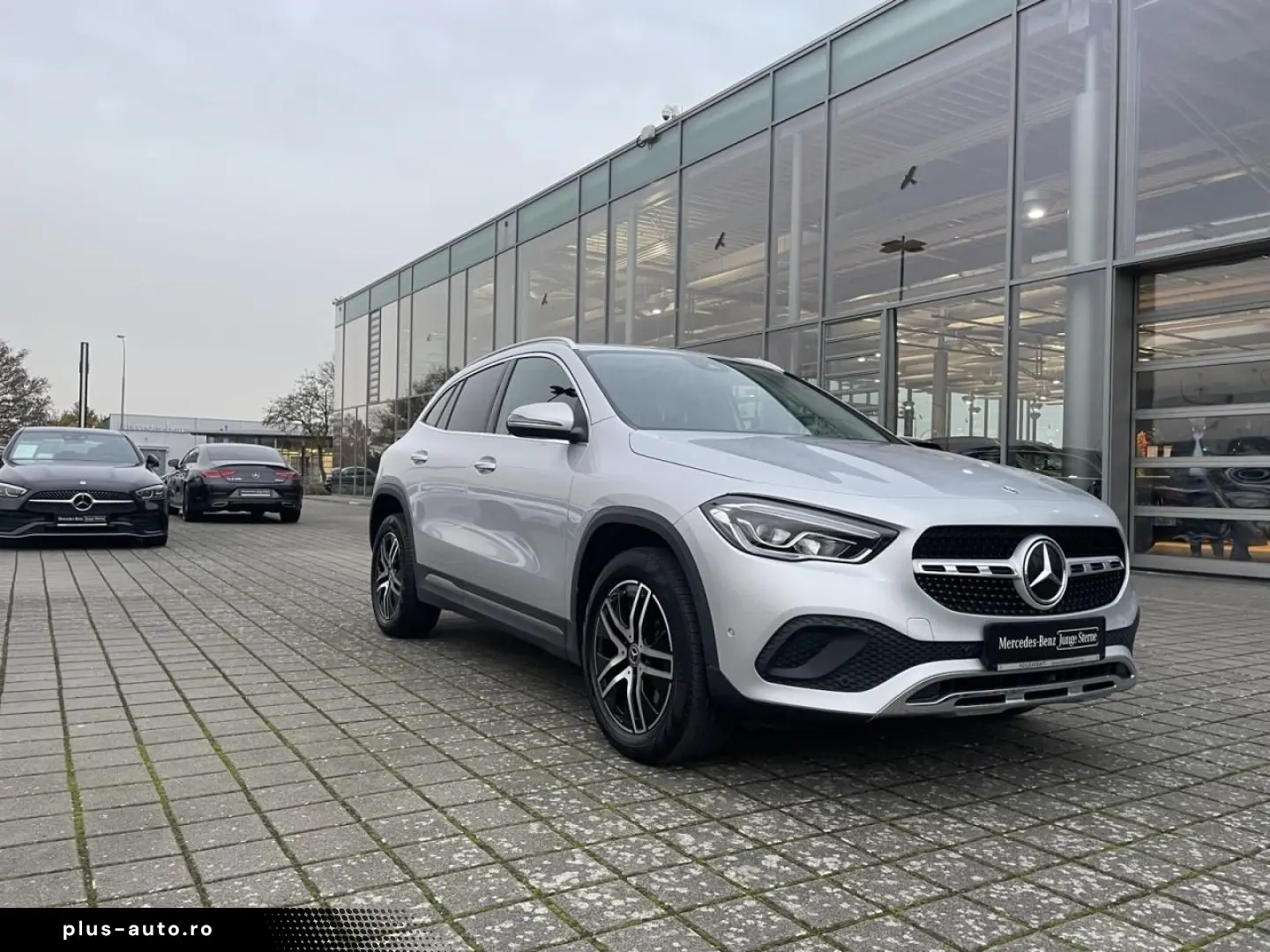 MERCEDES-BENZ GLA 220 d 4MATIC