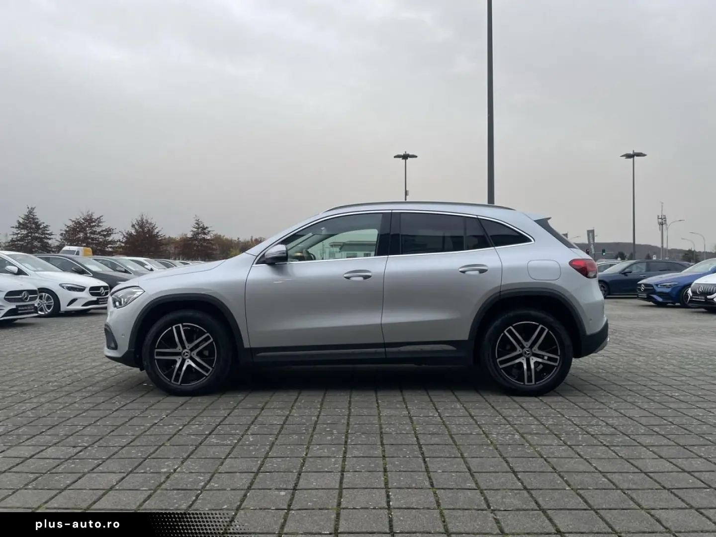 MERCEDES-BENZ GLA 220 d 4MATIC