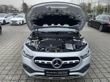 MERCEDES-BENZ GLA 220 d 4MATIC