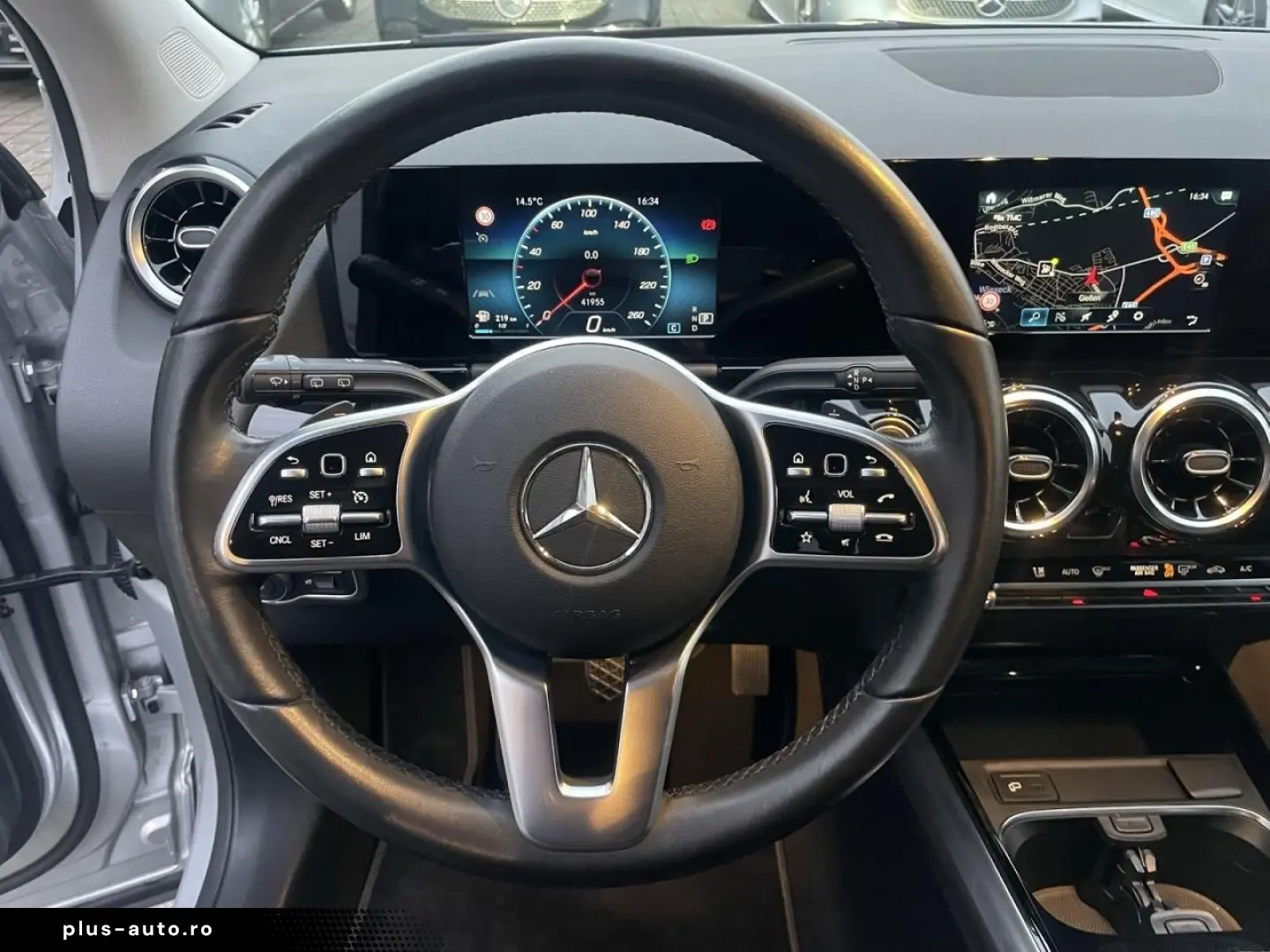 MERCEDES-BENZ GLA 220 d 4MATIC