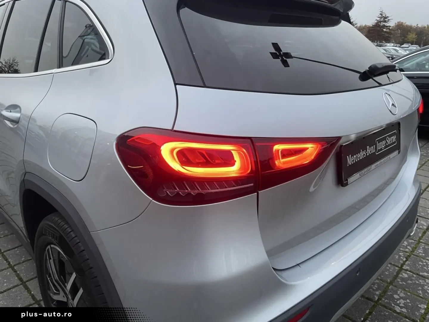 MERCEDES-BENZ GLA 220 d 4MATIC