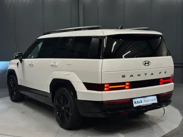 HYUNDAI Santa Fe 1.6 T-GDI Hybrid 4WD Blackline PANORAMA
