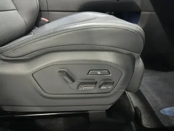 HYUNDAI Santa Fe 1.6 T-GDI Hybrid 4WD Blackline PANORAMA