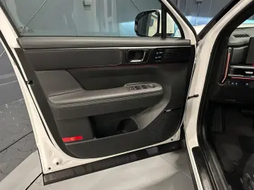 HYUNDAI Santa Fe 1.6 T-GDI Hybrid 4WD Blackline PANORAMA