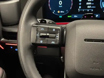 HYUNDAI Santa Fe 1.6 T-GDI Hybrid 4WD Blackline PANORAMA