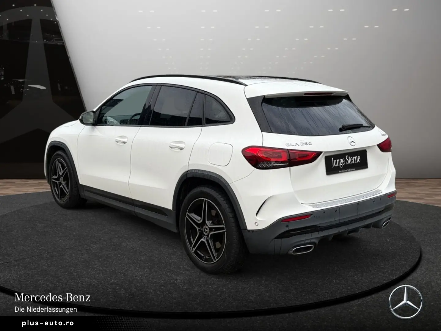 MERCEDES-BENZ GLA 250 4M AMG