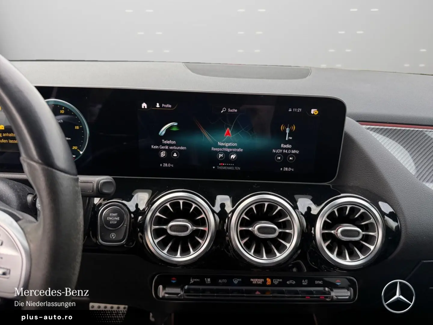 MERCEDES-BENZ GLA 250 4M AMG